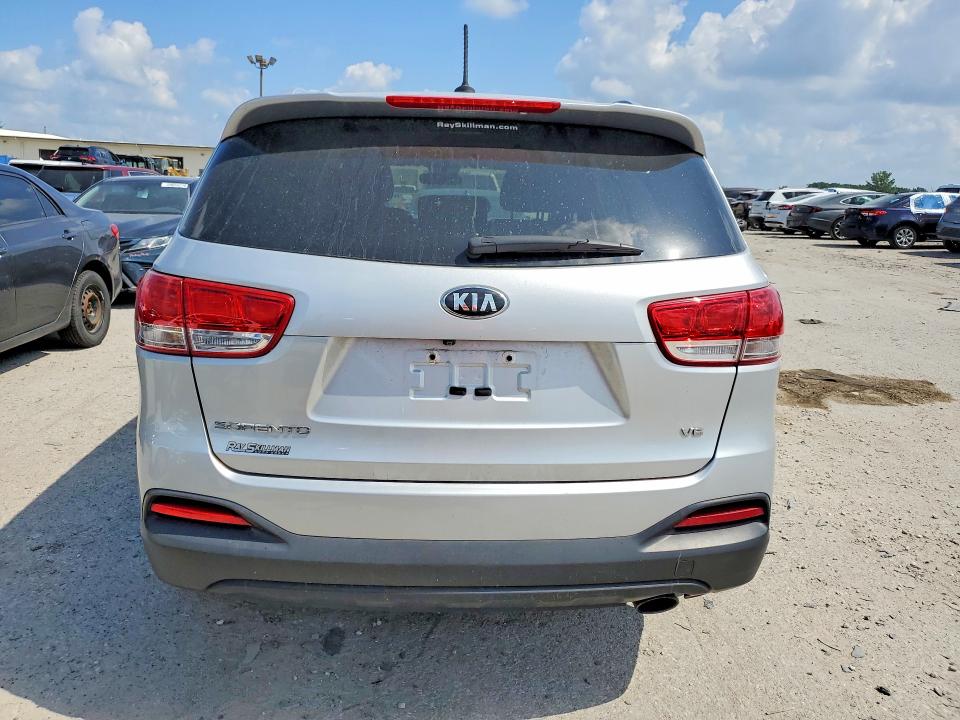 2016 Kia Sorento VIN 5XYPGDA59GG183883 COPART salvage auction — NORMAL WEAR, In - Certificate Of Title, sold $1,850 on 2026-07-10 (photo 6)