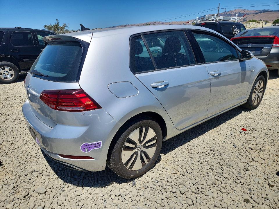 2019 Volkswagen Golf VIN WVWKR7AU7KW914321 COPART salvage auction — VANDALISM, Ca - Dis/Dlr/Exp Only Clean Title, sold $3,650 on 2026-08-04 (photo 3)