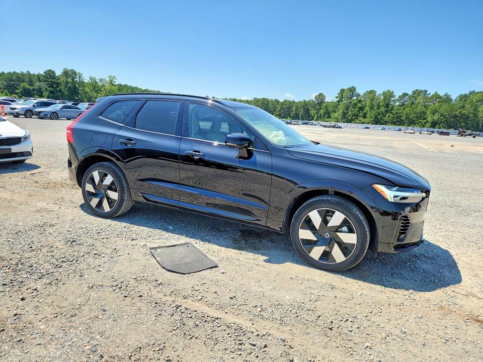 2025 Volvo Xc60 VIN YV4H60RC9S1104351 COPART salvage auction — FRONT END, Nc - Salvage Certificate Of Title, sold $23,200 on 2026-09-21 (photo 4)