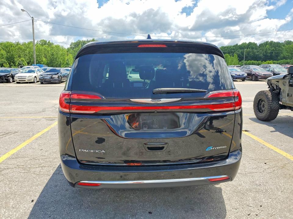 2024 Chrysler Pacifica VIN 2C4RC1S75RR166709 COPART salvage auction — MINOR DENT/SCRATCHES, FL - CERT OF TITLE-SLVG REBLD FLOOD (P), sold $14,800 on 2026-07-30 (photo 6)