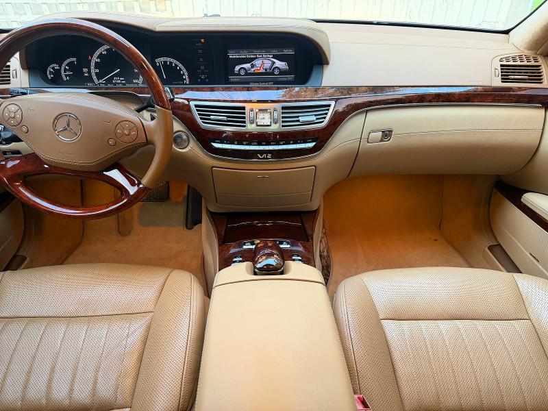 2010 Mercedes-benz S-klasse VIN WDDNG7GB2AA353780 COPART salvage auction — MINOR DENT/SCRATCHES, Fl - Dealer Only Clean Title (P), sold $1,350 on 2026-08-12 (photo 9)