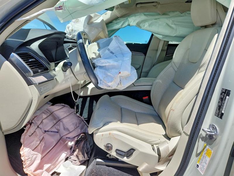 2022 Volvo Xc90 VIN YV4H600L8N1856320 COPART salvage auction — FRONT END, Co - Public - Salvage Title, sold $12,900 on 2026-08-20 (photo 7)
