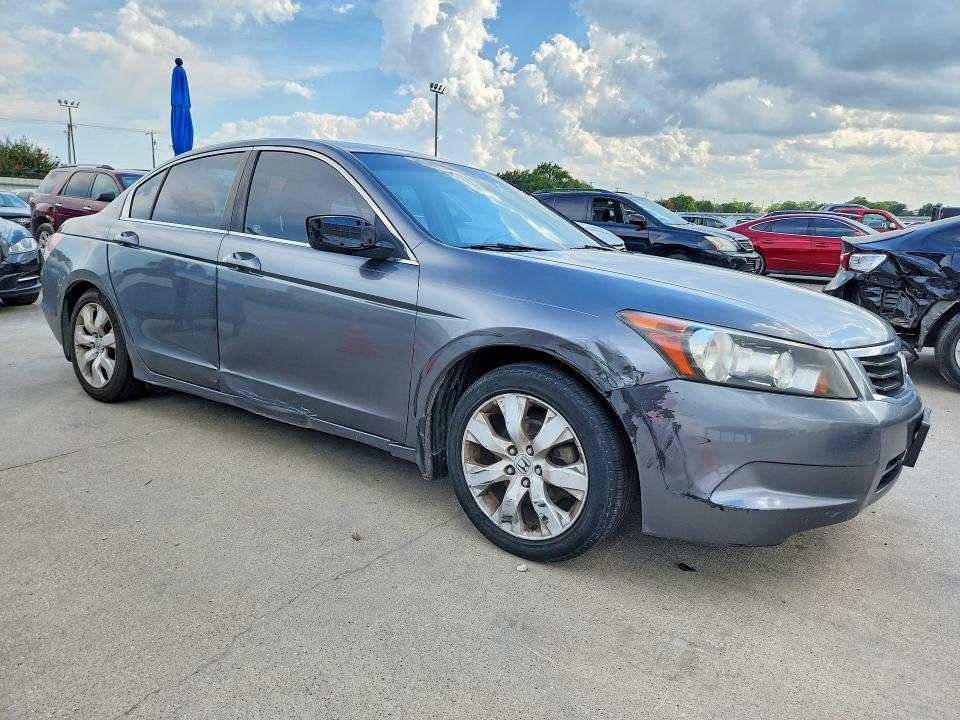 2008 Honda Accord VIN JHMCP268X8C026647 COPART salvage auction — FRONT END, TX - SALVAGE VEHICLE TITLE (P), sold $1,200 on 2026-07-16 (photo 4)