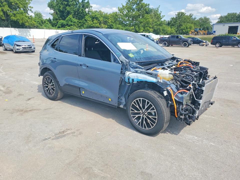 2025 Ford Escape VIN 1FMCU0E13SUA07809 COPART salvage auction — FRONT END, Mo - Salvage Certificate Of Title, sold $7,300 on 2026-08-25 (photo 4)