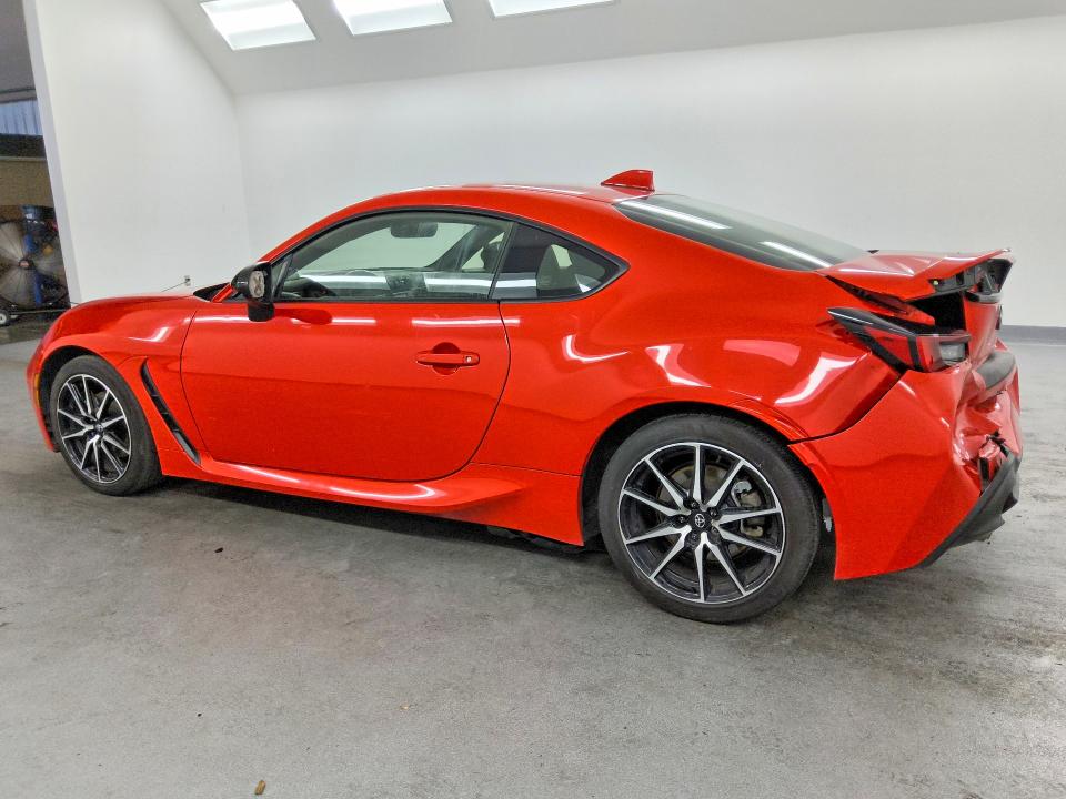 2022 Toyota Gr 86 VIN JF1ZNBB11N9756231 COPART salvage auction — REAR END, CA - CERTIFICATE OF TITLE, sold $7,900 on 2026-07-30 (photo 2)