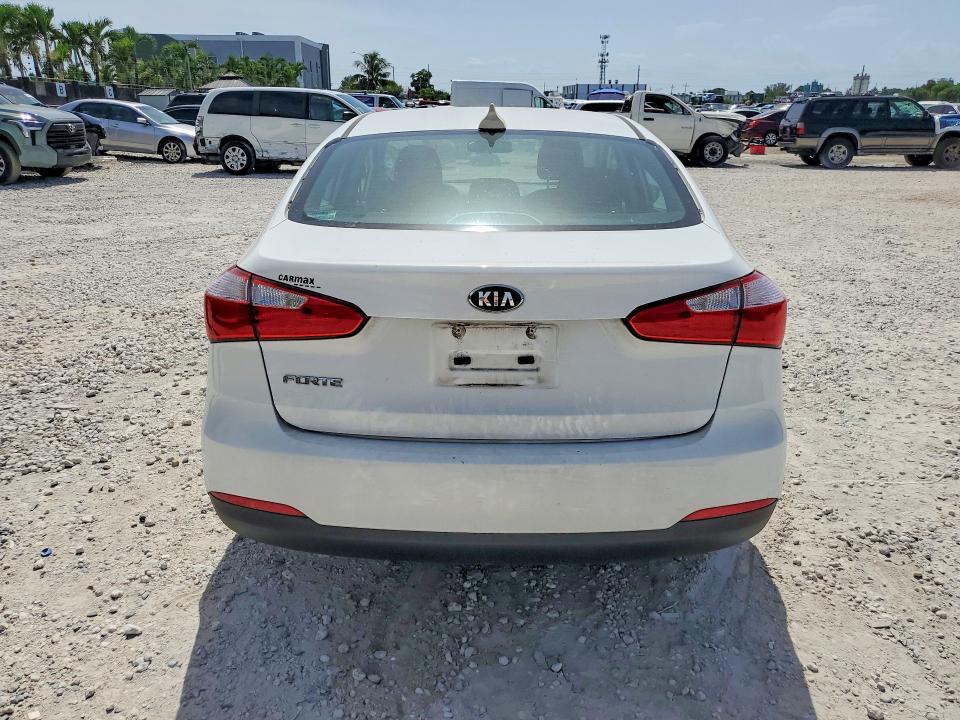 2016 Kia Forte VIN KNAFK4A63G5603520 COPART salvage auction — MINOR DENT/SCRATCHES, Fl - Cert Of Title Slvg Rebuildable, sold $975 on 2026-07-28 (photo 6)