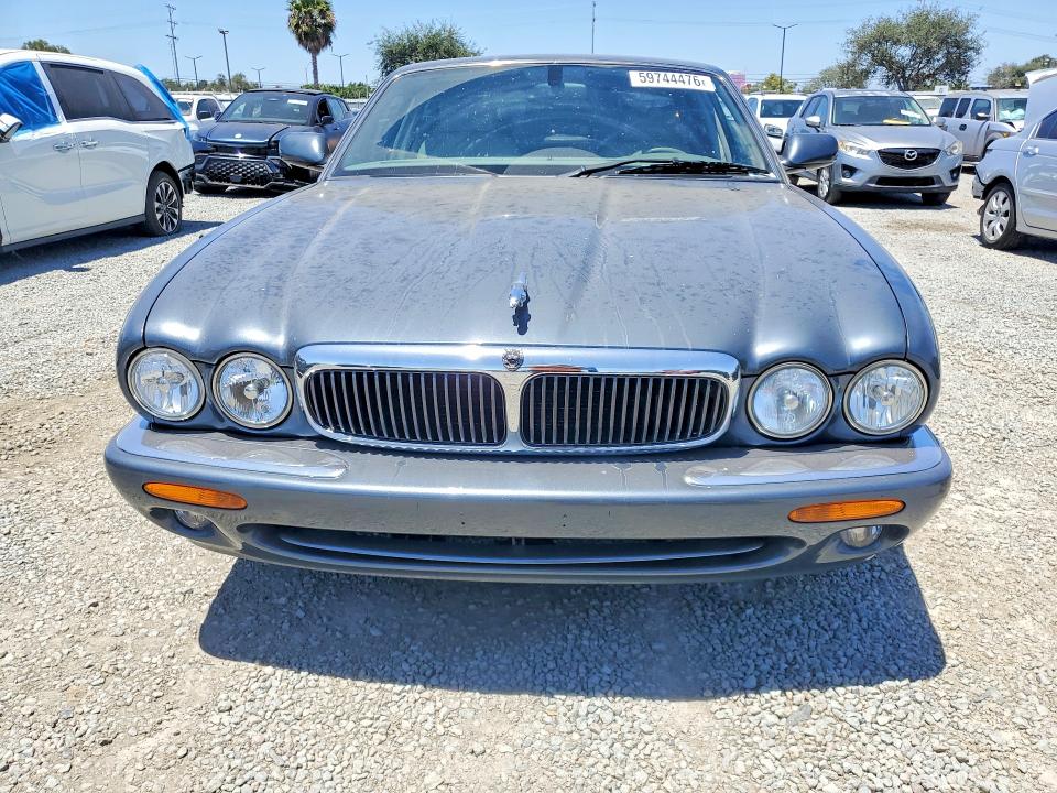 2000 Jaguar Xj series VIN SAJDA14C7YLF16671 COPART salvage auction — MINOR DENT/SCRATCHES, Ca - App For Dup Salvage Or Ac, sold $500 on 2026-07-31 (photo 5)