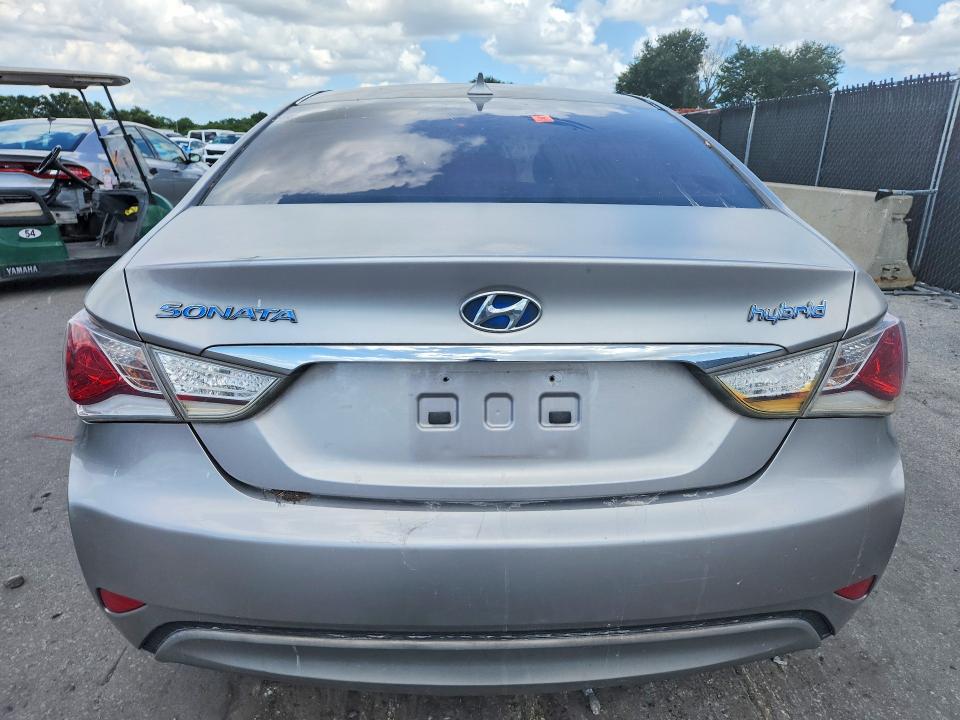 2012 Hyundai Sonata hybrid VIN KMHEC4A49CA038200 COPART salvage auction — MINOR DENT/SCRATCHES, Mt - Certificate Of Title, sold $500 on 2026-07-28 (photo 6)