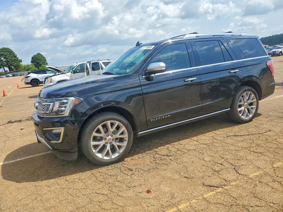 2019 Ford Expedition VIN 1FMJU1LT2KEA69164 — COPART salvage auction photo