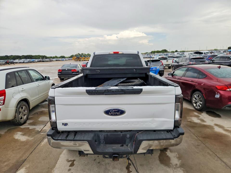 2019 Ford F250 VIN 1FT7W2B62KEC76776 COPART salvage auction — SIDE, TX - CERTIFICATE OF TITLE (P), sold $9,900 on 2026-07-30 (photo 6)