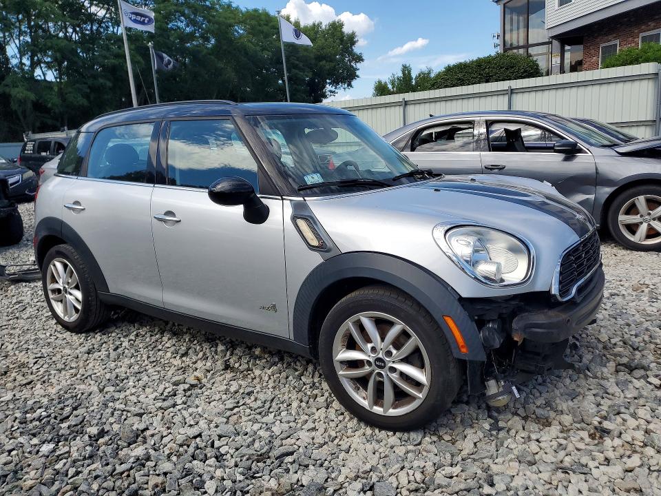 2014 Mini Cooper VIN WMWZC5C53EWP35558 COPART salvage auction — FRONT END, Ma - Cert Of Title-Reconstrctd Coll, sold $400 on 2026-08-14 (photo 4)
