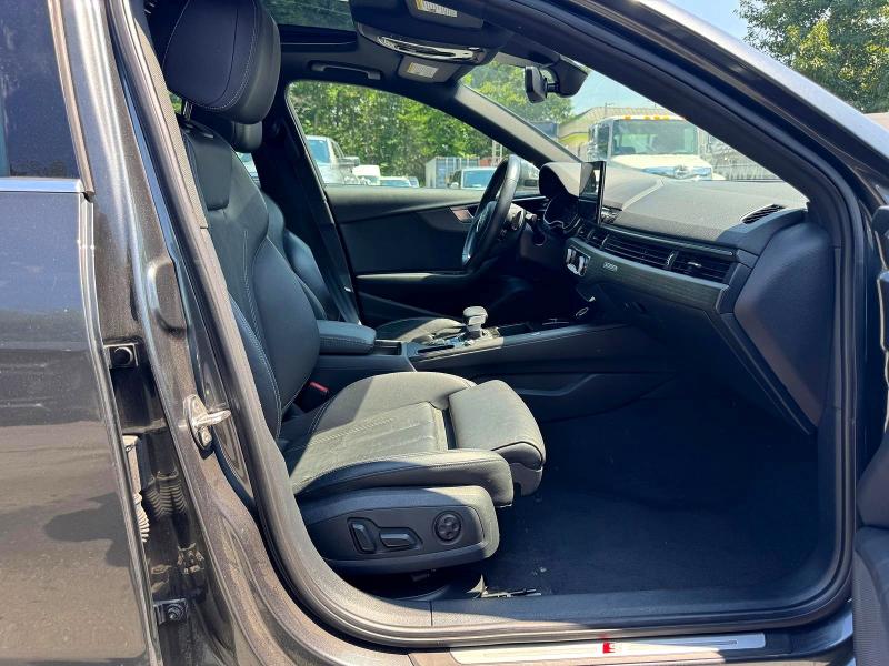 2021 Audi A4 VIN WAUDAAF49MA061648 COPART salvage auction — MINOR DENT/SCRATCHES, Salvage Title, sold $9,800 on 2026-07-22 (photo 9)