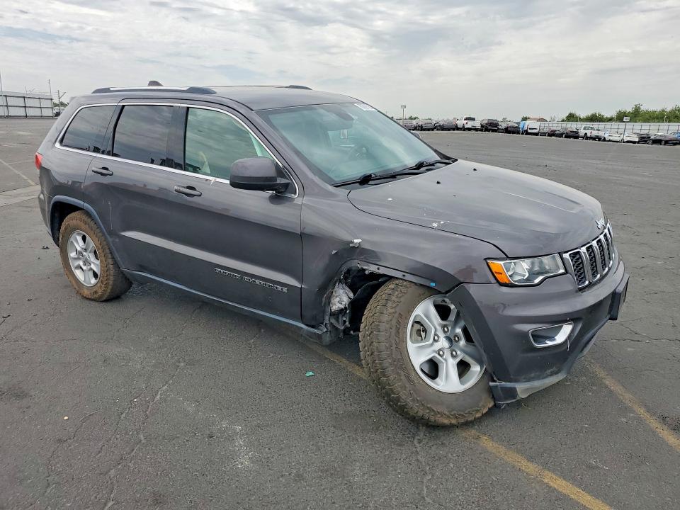2017 Jeep Cherokee VIN 1C4RJFAG8HC772677 COPART salvage auction — UNDERCARRIAGE, CA - SALVAGE CERTIFICATE, sold $3,250 on 2026-08-10 (photo 4)