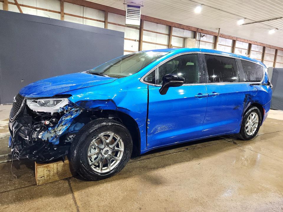 2026 Chrysler Pacifica VIN 2C4RC1BG9TR273995 — COPART salvage auction photo