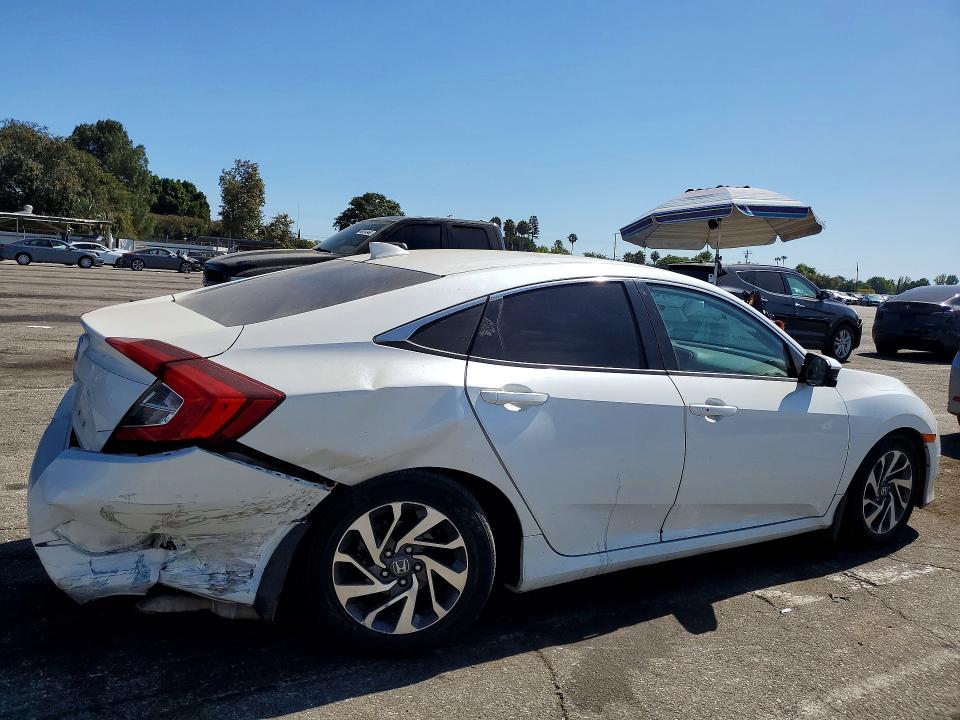 2018 Honda Civic VIN 19XFC2F75JE207235 COPART salvage auction — REAR END, Ca - Dis/Dlr/Exp Clean W/Salv Hist, sold $3,750 on 2026-08-07 (photo 3)
