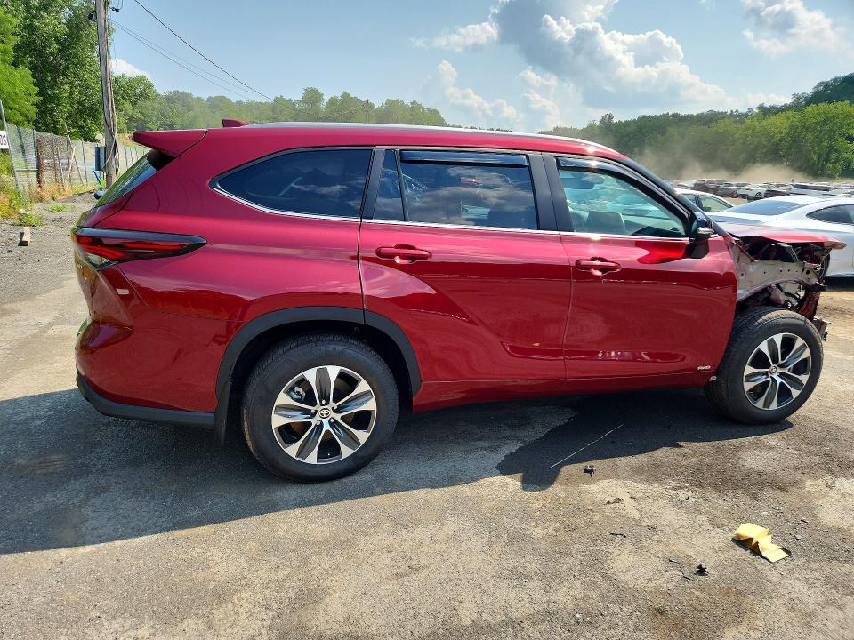 2025 Toyota Highlander VIN 5TDKBRCH0SS680619 COPART salvage auction — FRONT END, Nj - Cert Of Title-Salvage, sold $19,600 on 2026-07-30 (photo 3)