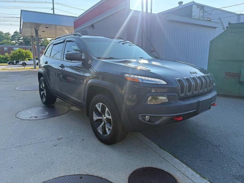 2017 Jeep Cherokee VIN 1C4PJMBS6HW500108 COPART salvage auction — NORMAL WEAR, ME - CERTIFICATE OF TITLE (P), sold $3,800 on 2026-07-31 (photo 2)