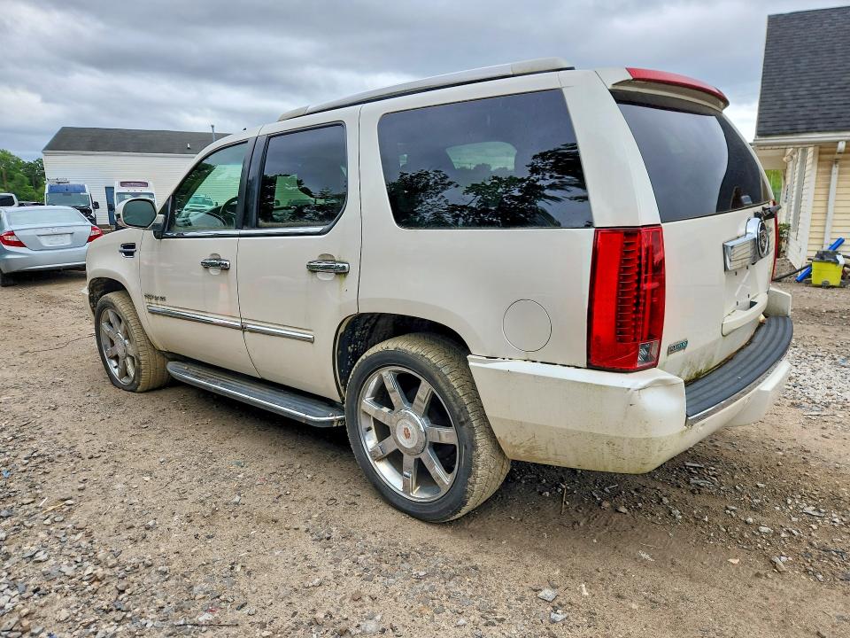 2011 Cadillac Escalade VIN 1GYS4BEF1BR219726 COPART salvage auction — MECHANICAL, OH - CERTIFICATE OF TITLE, sold $1,600 on 2026-09-14 (photo 2)