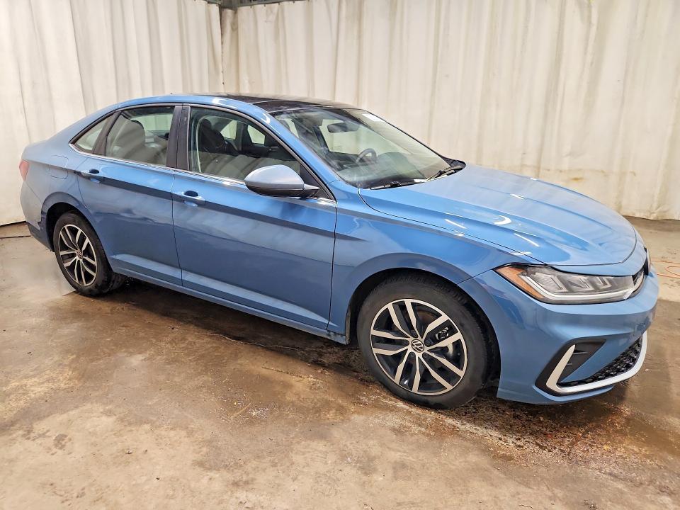 2025 Volkswagen Jetta VIN 3VW7X7BU0SM098351 COPART salvage auction — REAR END, TN - CERTIFICATE OF TITLE, sold $9,400 on 2026-07-20 (photo 4)