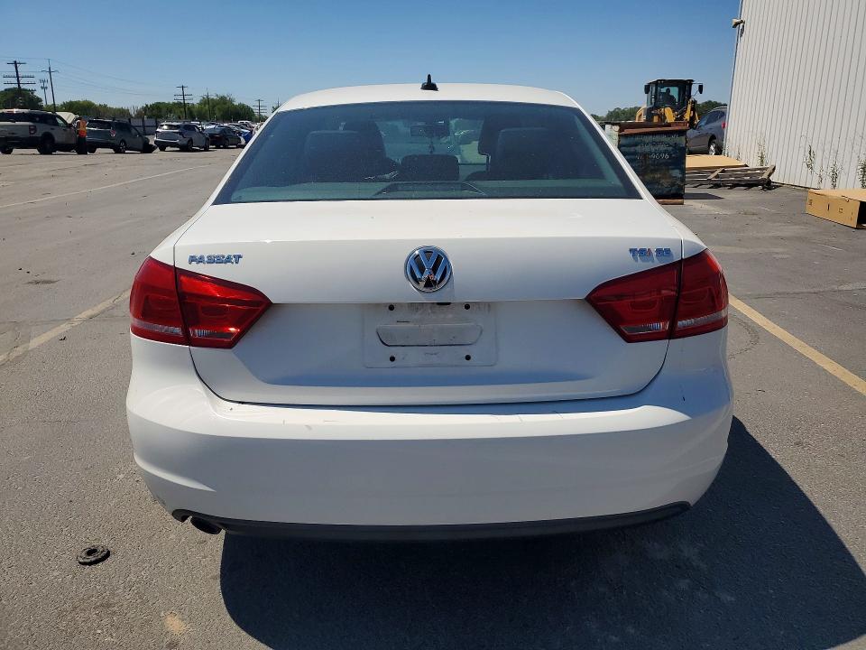 2014 Volkswagen Passat VIN 1VWBT7A3XEC059075 COPART salvage auction — FRONT END, Salvage Title, sold $425 on 2026-07-23 (photo 6)