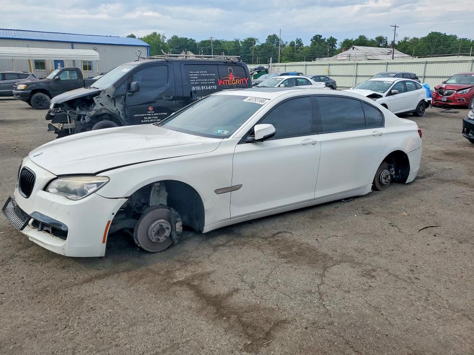 2013 BMW 7er VIN WBAYF8C5XDD139930 COPART salvage auction — FRONT END, Pa - Certificate Of Salvage, sold $775 on 2026-07-31 (photo 1)