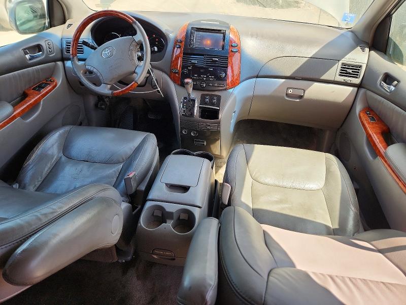 2008 Toyota Sienna VIN 5TDZK22C38S138807 COPART salvage auction — MINOR DENT/SCRATCHES, CA - DIS/DLR/EXP ONLY CLEAN TITLE, sold $750 on 2026-07-17 (photo 8)