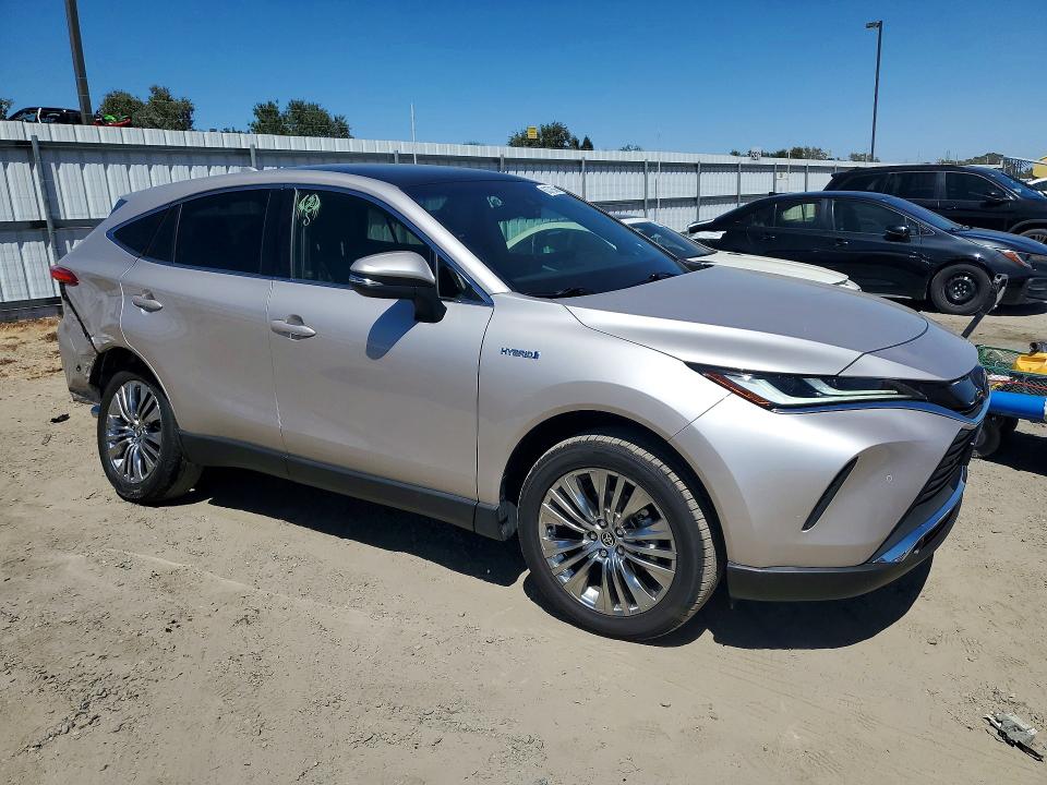 2021 Toyota Venza VIN JTEAAAAH2MJ075211 COPART salvage auction — REAR END, Ca - Salvage Certificate, sold $16,900 on 2026-08-25 (photo 4)
