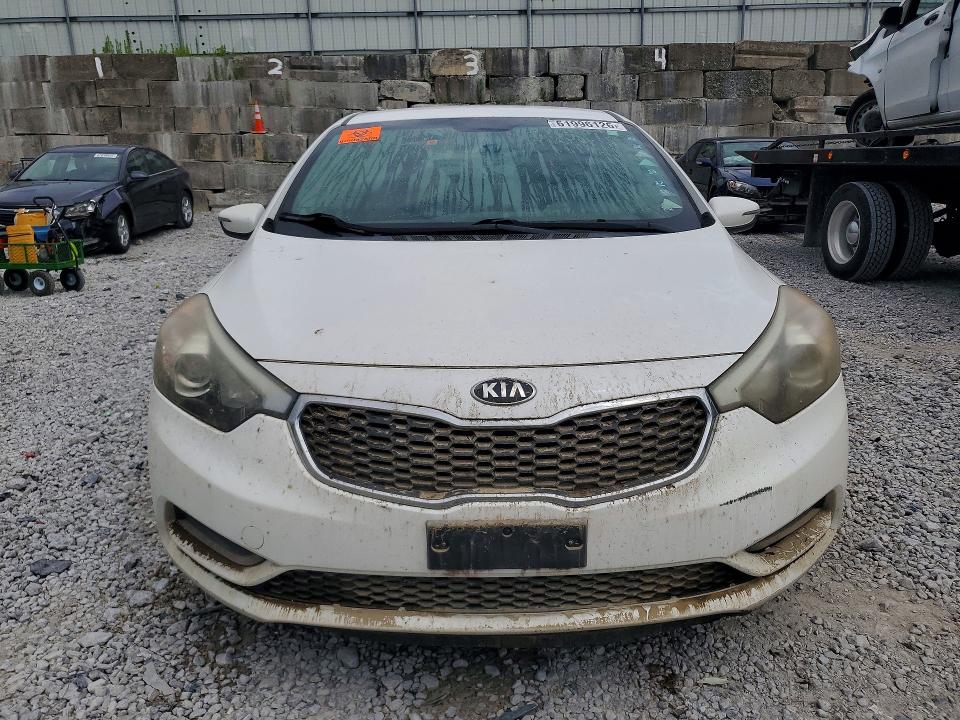 2015 Kia Forte VIN KNAFX4A62F5303046 COPART salvage auction — WATER/FLOOD, KY - CERT OF TITLE-SALVAGE WATER (P), sold $325 on 2026-07-31 (photo 5)