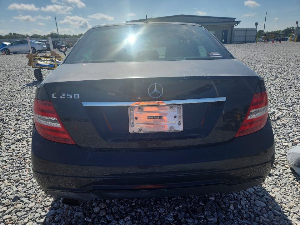 2014 Mercedes-benz C-klasse VIN WDDGF4HB2EA937711 COPART salvage auction — MINOR DENT/SCRATCHES, Fl - Cert Of Title Slvg Rebuildable, sold $850 on 2026-07-10 (photo 6)