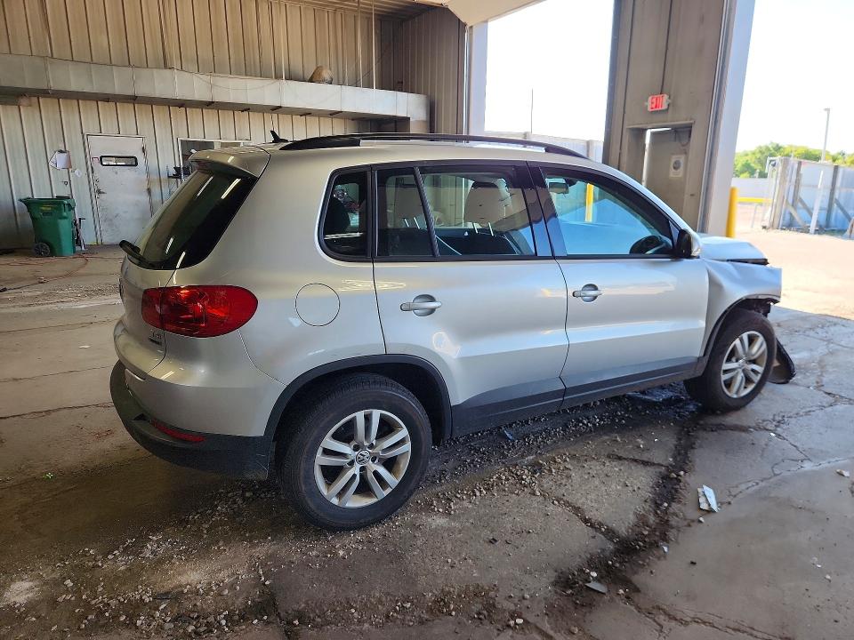 2016 Volkswagen VIN WVGBV7AX0GW032514 COPART salvage auction — FRONT END, Wi - Junked Vehicle Bill Of Sale, sold $450 on 2026-08-10 (photo 3)