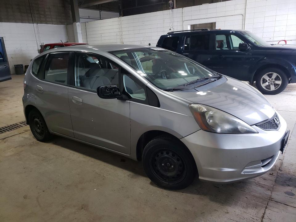 2010 Honda Fit VIN JHMGE8H23AC019161 COPART salvage auction — MINOR DENT/SCRATCHES, Mn - Non Public Clean Title, sold $200 on 2026-07-28 (photo 4)