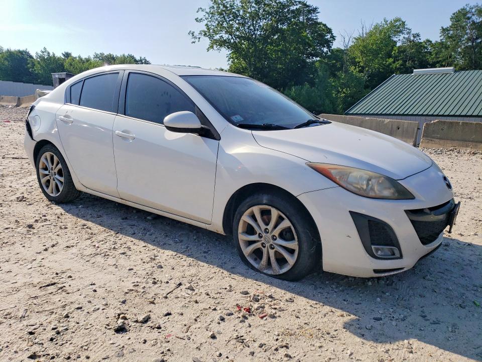 2011 Mazda 3 VIN JM1BL1W69B1394399 COPART salvage auction — SIDE, Ma - Cert Of Title-Reconstrctd Coll, sold $200 on 2026-07-29 (photo 4)
