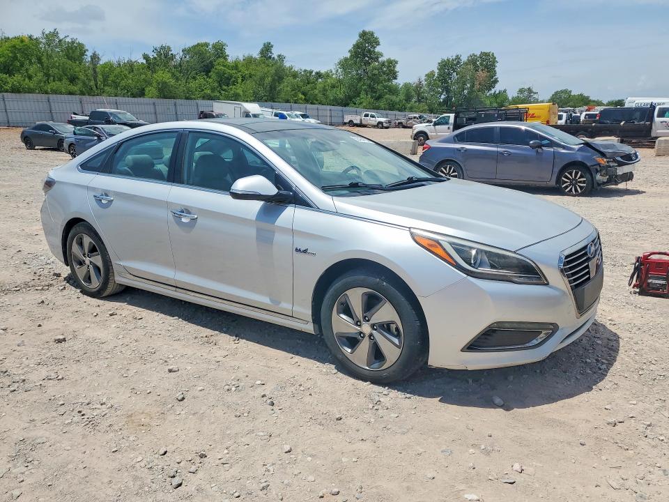 2017 Hyundai Sonata VIN KMHE34L19HA046839 COPART salvage auction — MINOR DENT/SCRATCHES, Ok - Certificate Of Title, sold $1,650 on 2026-07-07 (photo 4)