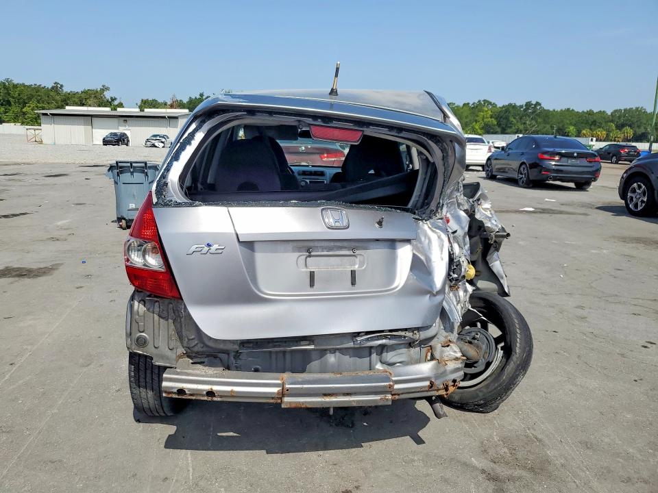 2007 Honda Fit VIN JHMGD38657S022232 COPART salvage auction — REAR END, FL - CERT OF TITLE SLVG REBUILDABLE, sold $350 on 2026-07-20 (photo 6)