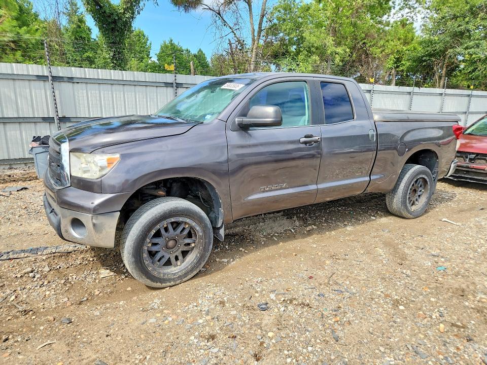 2011 Toyota Tundra VIN 5TFUM5F10BX017619 COPART salvage auction — FRONT END, Va - Certificate Of Title, sold $2,050 on 2026-07-14 (photo 1)