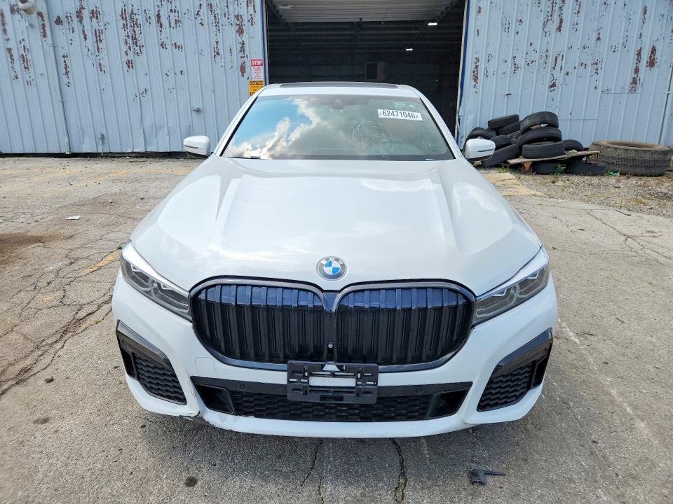 2020 BMW 7er VIN WBA7T4C02LCD47132 COPART salvage auction — MINOR DENT/SCRATCHES, Wv - Certificate Of Title (P), sold $14,000 on 2026-08-14 (photo 5)