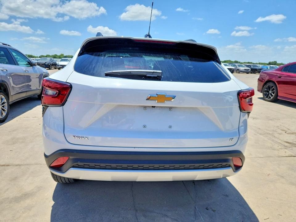 2026 Chevrolet Trax VIN KL77LHEP1TC191955 COPART salvage auction — FRONT END, TX - CERTIFICATE OF TITLE, sold $10,200 on 2026-07-15 (photo 6)