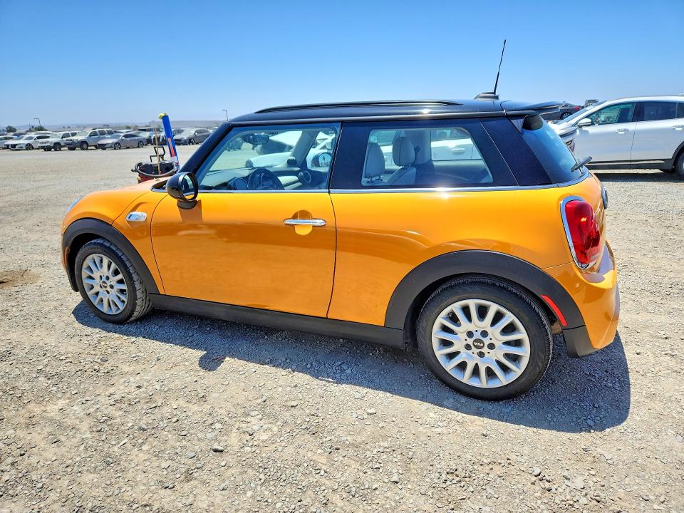 2015 Mini Cooper VIN WMWXP7C58F2A33934 COPART salvage auction — MINOR DENT/SCRATCHES, Ca - Salvage Certificate, sold $850 on 2026-07-21 (photo 2)