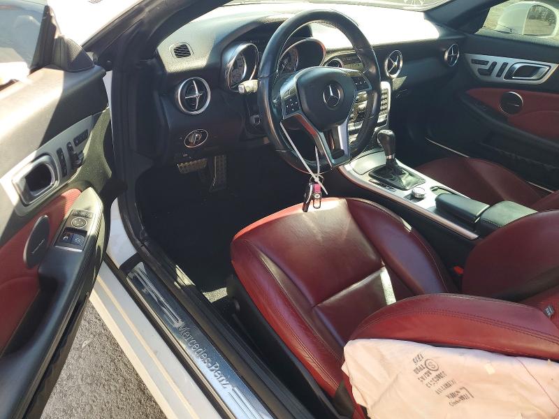 2015 Mercedes-benz Slk-klasse VIN WDDPK4HA9FF103457 COPART salvage auction — SIDE, Nv - Salvage Title, sold $2,000 on 2026-08-06 (photo 8)