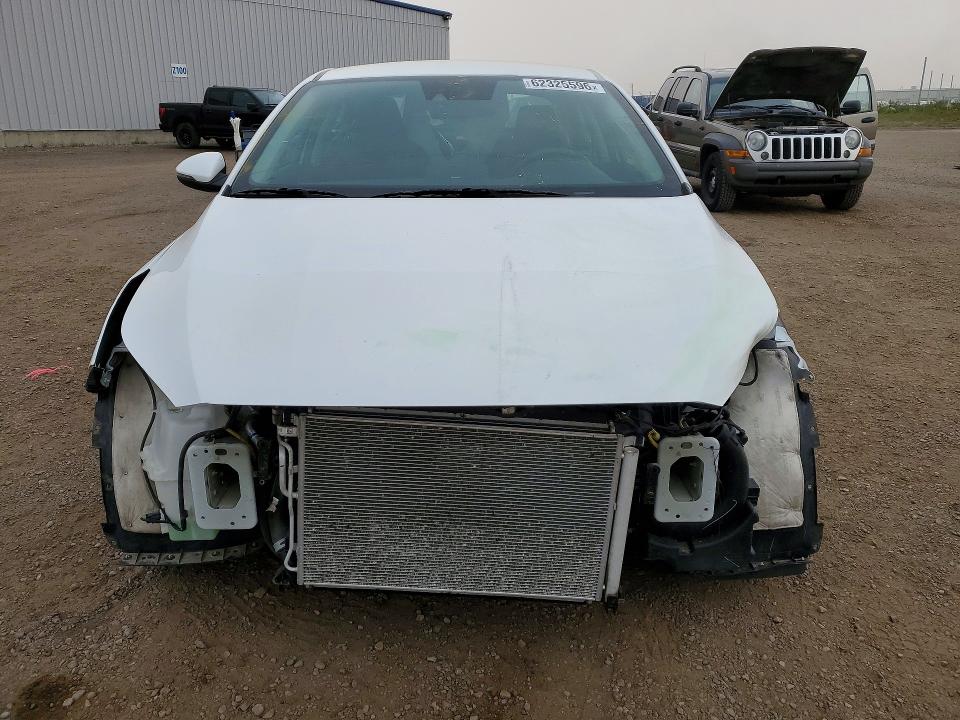 2024 Kia Forte VIN 3KPF34AD1RE785210 COPART salvage auction — FRONT END, Ab - Bos - Salvage, sold $2,600 on 2026-07-28 (photo 5)