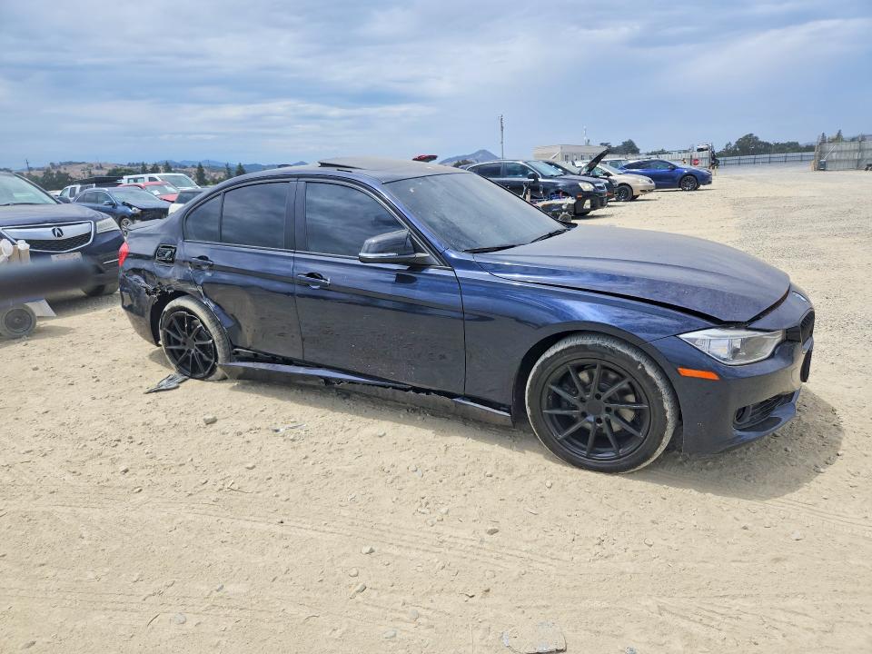 2013 BMW 3er VIN WBA3A5C52DJ461700 COPART salvage auction — SIDE, Ca - Salvage Certificate, sold $1,900 on 2026-08-18 (photo 4)