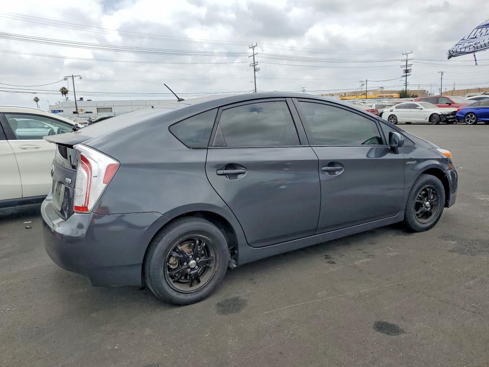 2013 Toyota VIN JTDKN3DUXD5551957 COPART salvage auction — MINOR DENT/SCRATCHES, Salvage Title, sold $2,450 on 2026-07-13 (photo 3)