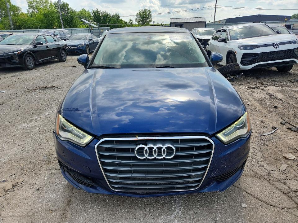 2015 Audi A3 VIN WAUCJGFFXF1038673 COPART salvage auction — SIDE, Il - Certificate Of Title, sold $400 on 2026-07-27 (photo 5)