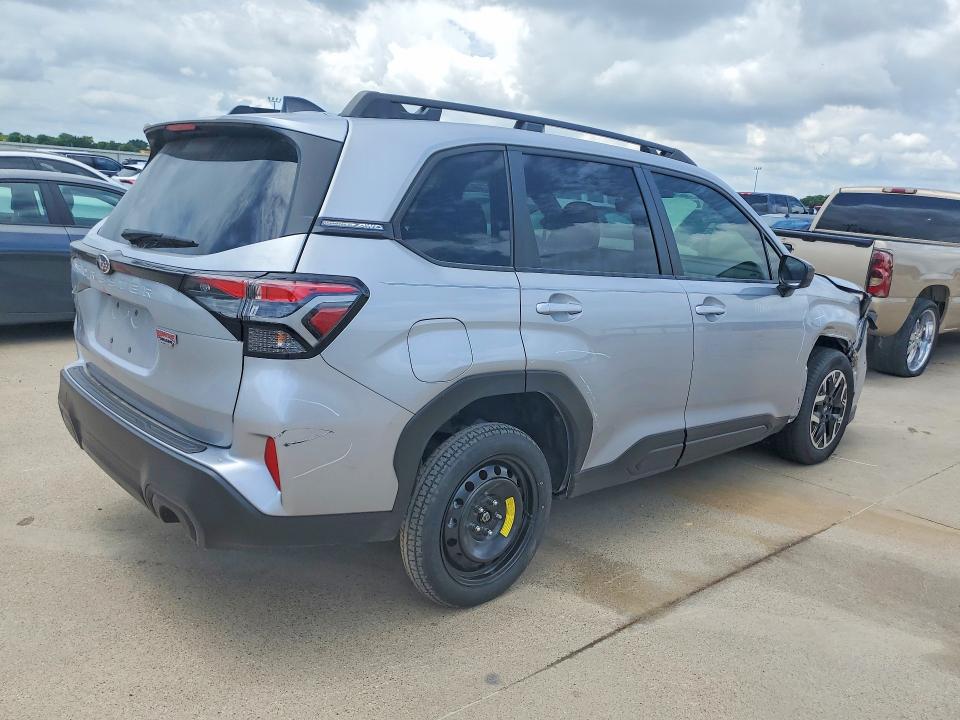 2025 Subaru Forester VIN JF2SLDBC8SH427639 COPART salvage auction — FRONT END, Salvage Title, sold $8,100 on 2026-08-24 (photo 3)