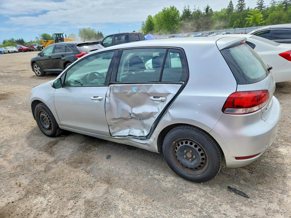 2013 Volkswagen VIN WVWDA7AJ9DW119117 COPART salvage auction — SIDE, ON - PERMIT NO BRAND - UNFIT, sold $775 on 2026-07-14 (photo 2)