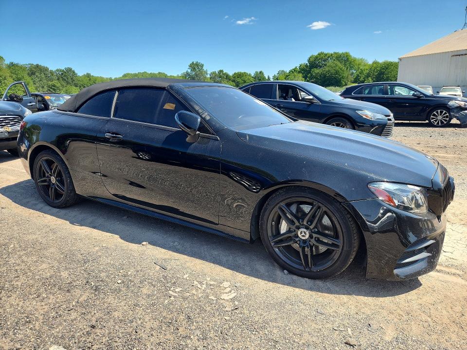 2018 Mercedes-benz E-klasse VIN WDD1K6FB6JF034149 COPART salvage auction — VANDALISM, AZ - CERT OF TITLE - SALVAGE, sold $18,400 on 2026-08-03 (photo 4)