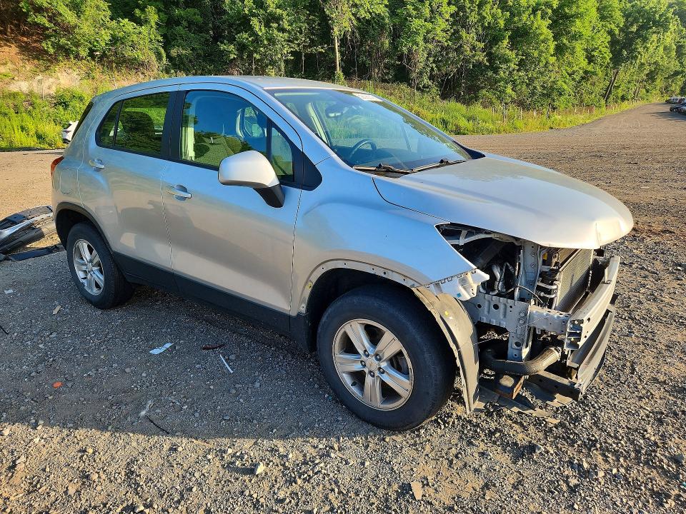 2018 Chevrolet Trax VIN KL7CJNSB6JB622126 COPART salvage auction — FRONT END, Ny - Mv-907A Salvage Certificate, sold $500 on 2026-07-23 (photo 4)
