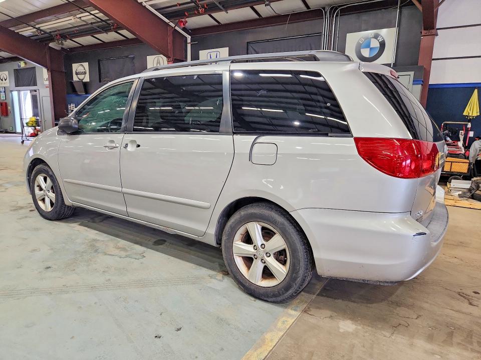2008 Toyota Sienna VIN 5TDZK23C08S221495 COPART salvage auction — MINOR DENT/SCRATCHES, MA - CERTIFICATE OF TITLE (P), sold $1,400 on 2026-07-31 (photo 2)