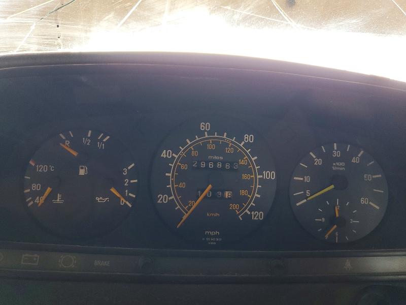 1984 Mercedes-benz 300 VIN WDBAB33AXEA006277 COPART salvage auction — FRONT END, AZ - CERT OF TITLE-RESTORED SALVAGE (P), sold $475 on 2026-07-29 (photo 9)