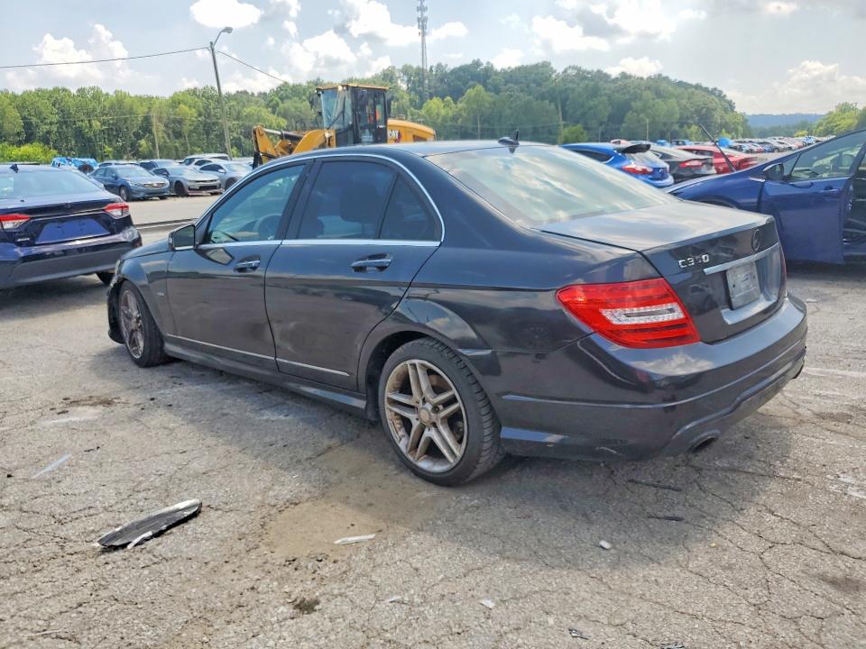 2012 Mercedes-benz C-klasse VIN WDDGF5HB6CR218904 COPART salvage auction — FRONT END, Ky - Red Rebuilt Flood, sold $850 on 2026-08-13 (photo 2)